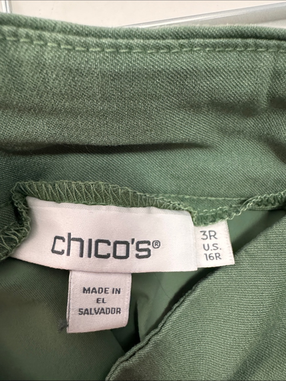 Chico's Olive Green Cropped Pull-On Pants - Picture 2 of 4